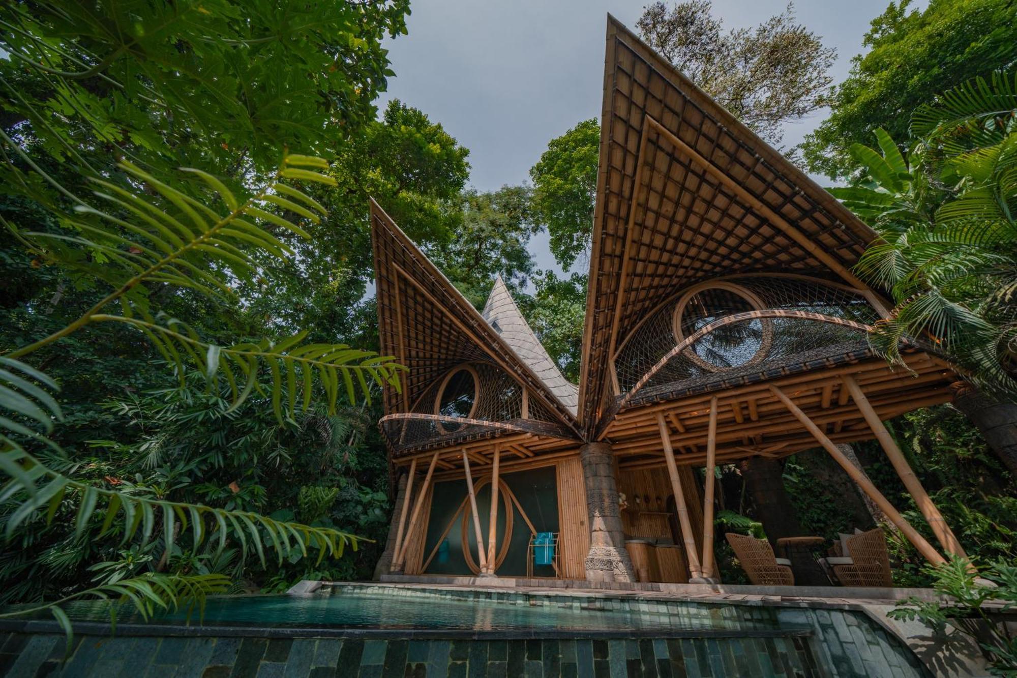 Suenyo Eco Retreat Hotel ตาบานัน ภายนอก รูปภาพ