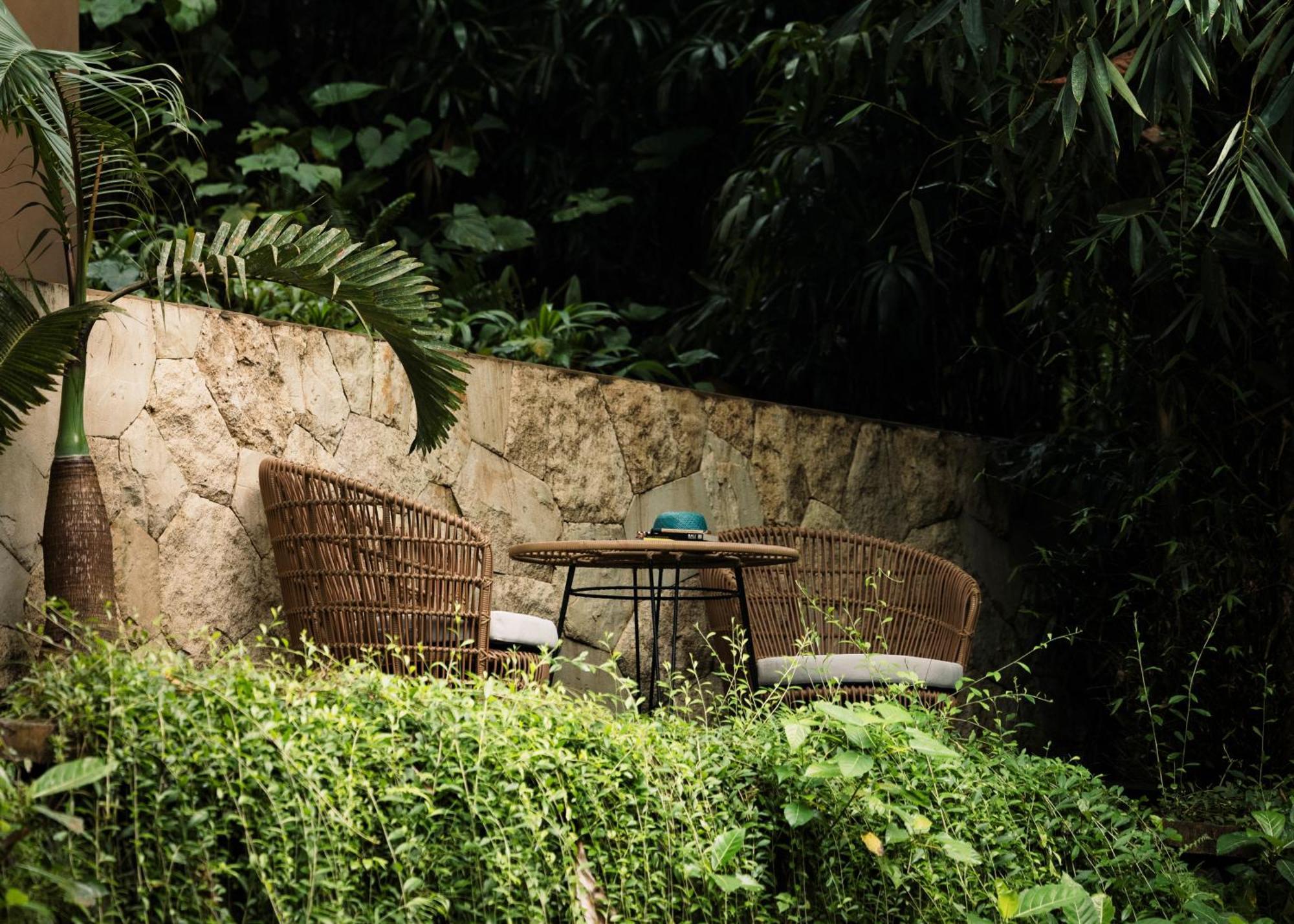 Suenyo Eco Retreat Hotel ตาบานัน ภายนอก รูปภาพ
