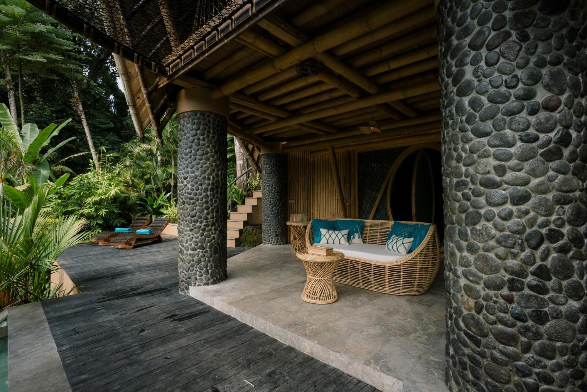 Suenyo Eco Retreat Hotel ตาบานัน ภายนอก รูปภาพ